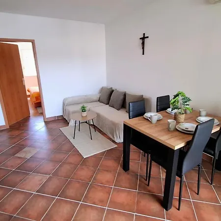 Antonija In Okrug Gornji Apartamento