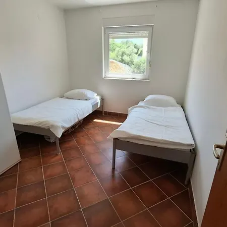 Apartamento Antonija In Okrug Gornji *