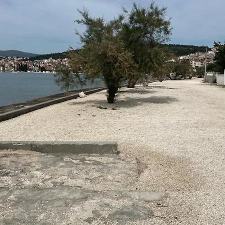 Apartamento Antonija In Okrug Gornji *